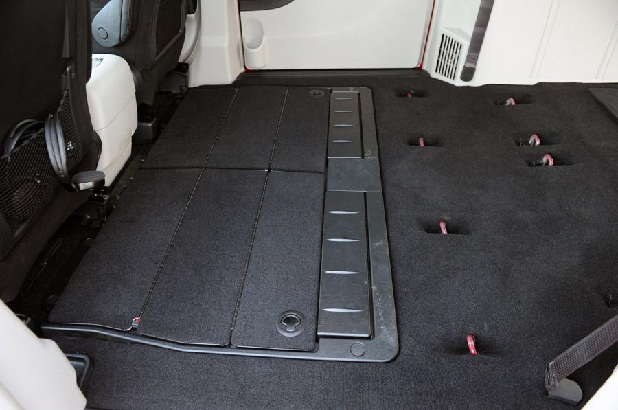  Dodge Grand Caravan 2011 года  (фото 5 из 83)